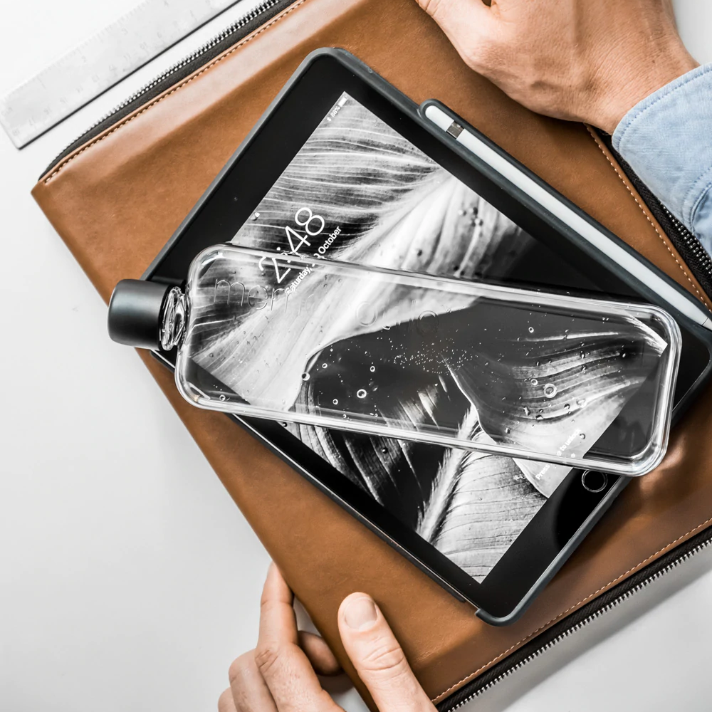 Trinklfasche Slim von Memobottle - transparent