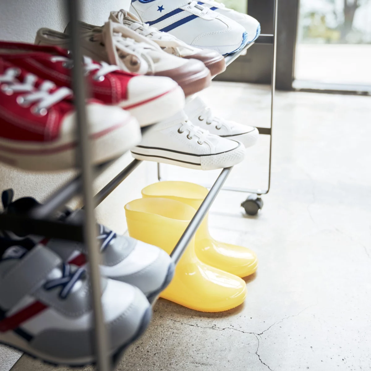 Yamazaki storage trolley with basket Tower black