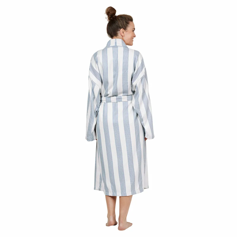 Bathrobe Dock & Bay Storm Cloud - Dressed