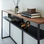 YAMAZAKI Table console avec étagère Tower en noir